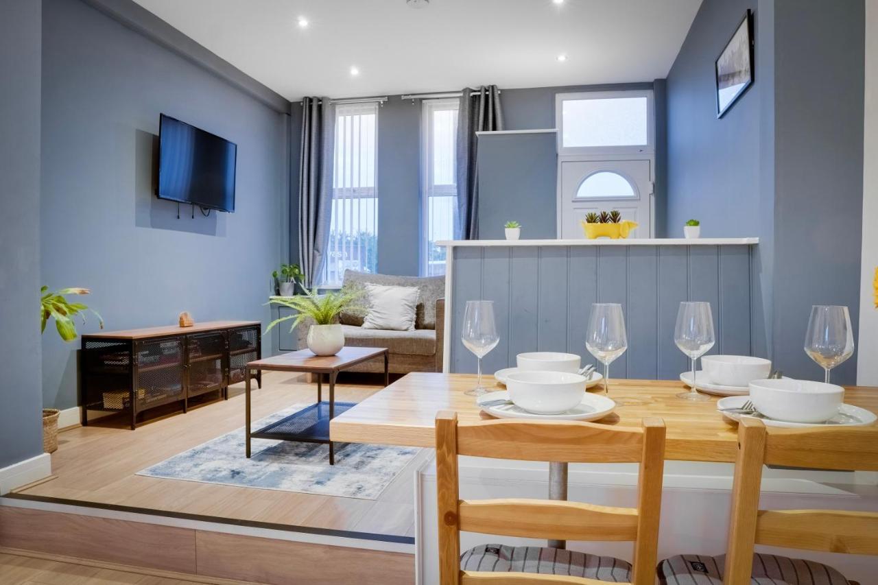 Birkenhead - 2 Bedroom House Esterno foto