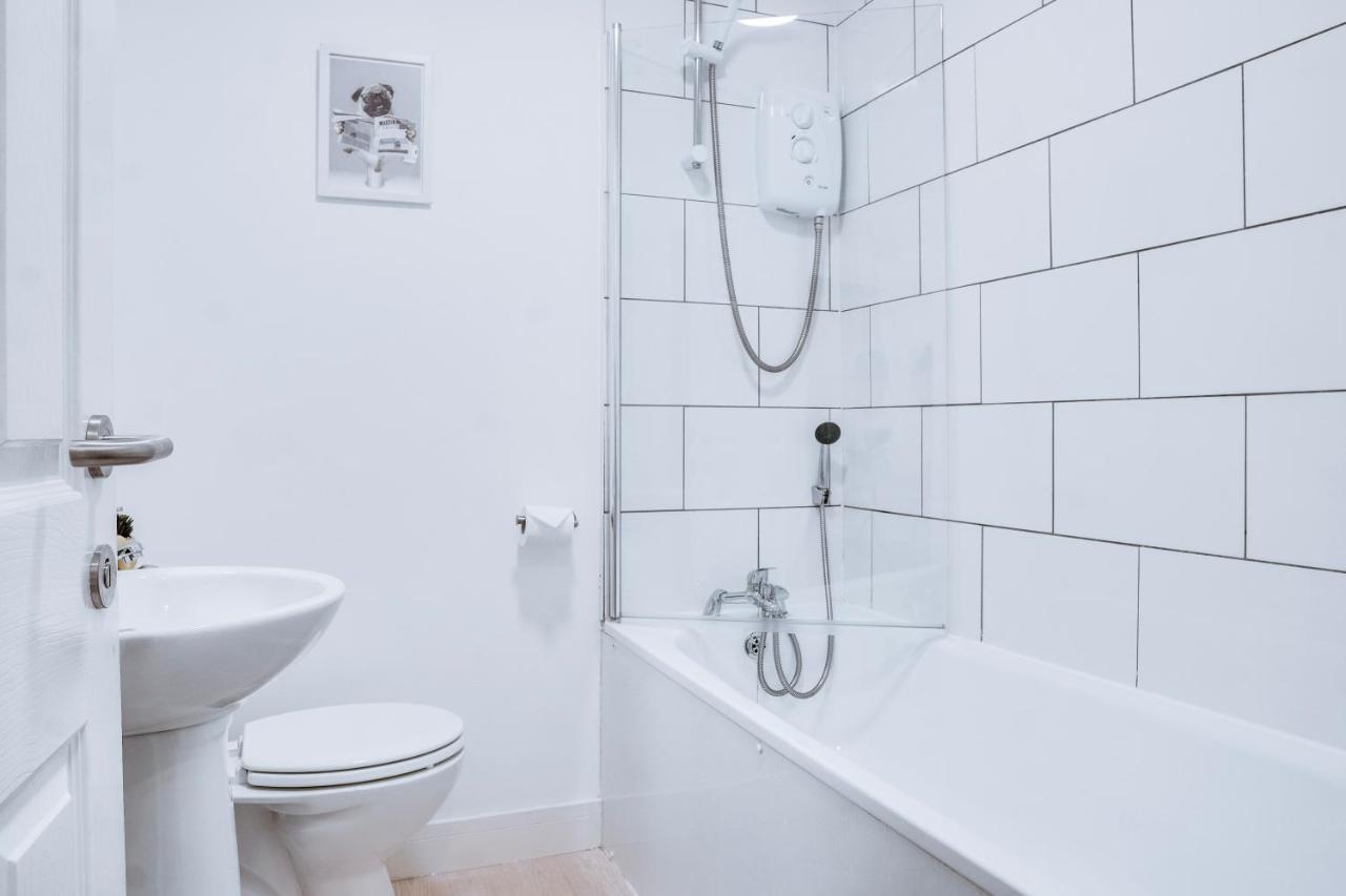 Birkenhead - 2 Bedroom House Esterno foto